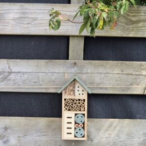 Insectenhotel Groen 26cm hoog - Afbeelding 3