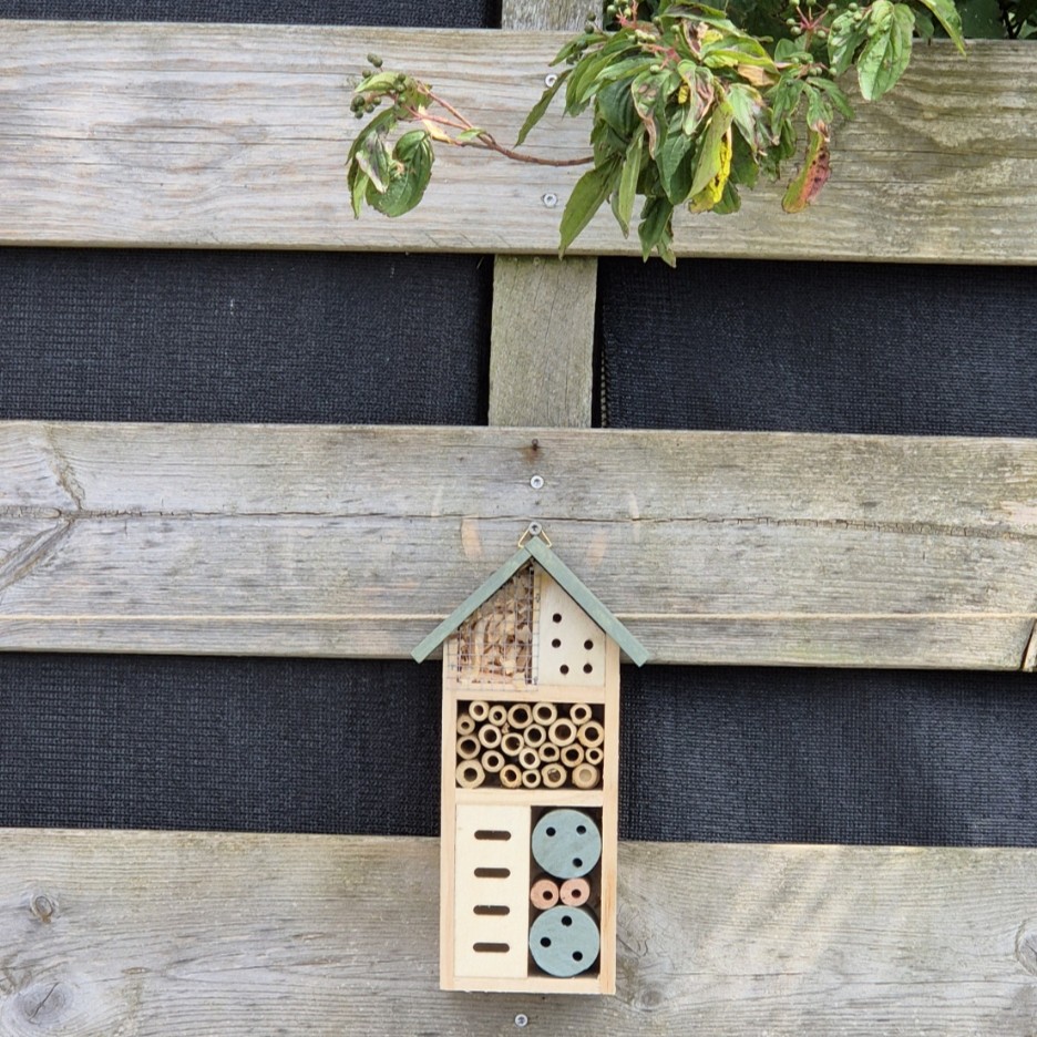 Insectenhotel Groen 26cm hoog - Afbeelding 3